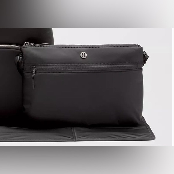 Lululemon Pouch/Cross-Body - Picture 2 of 2